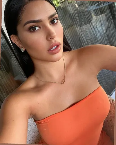 Valeri - Bursa Escort (Eskort) | Mudanya Escort (Eskort) | Valeri | Restoran | Elite Girls VIP