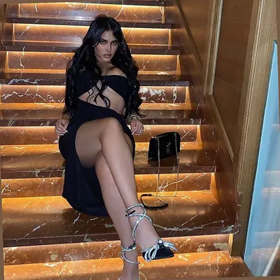 Valeri - Bursa Escort (Eskort) | Mudanya Escort (Eskort) | Valeri | Restoran | Elite Girls VIP