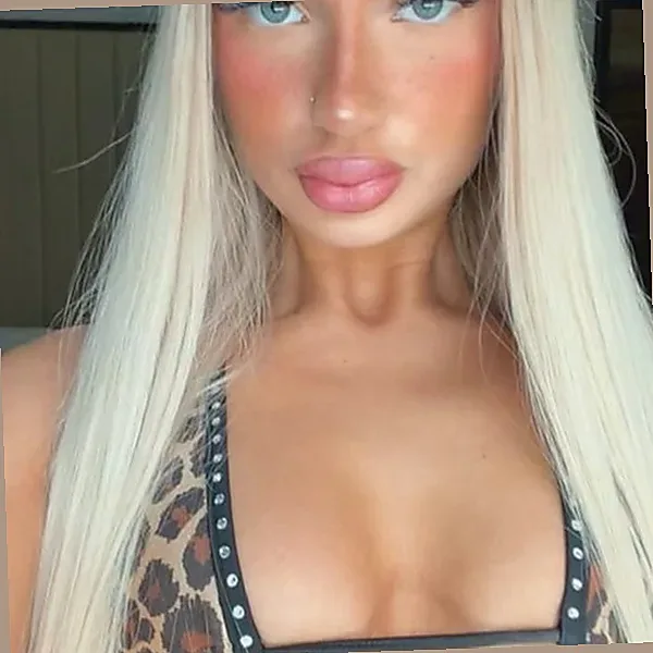 Masha - Kırklareli Escort (Eskort) | Demirköy Escort (Eskort) | Masha | Restoran | Elite Girls VIP