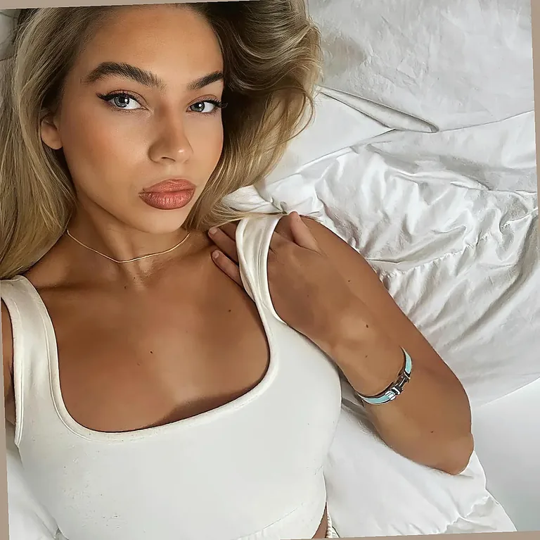 Anna - İstanbul Escort (Eskort) | Beyoğlu Escort (Eskort) | Anna | Rezidans | Elite Girls VIP