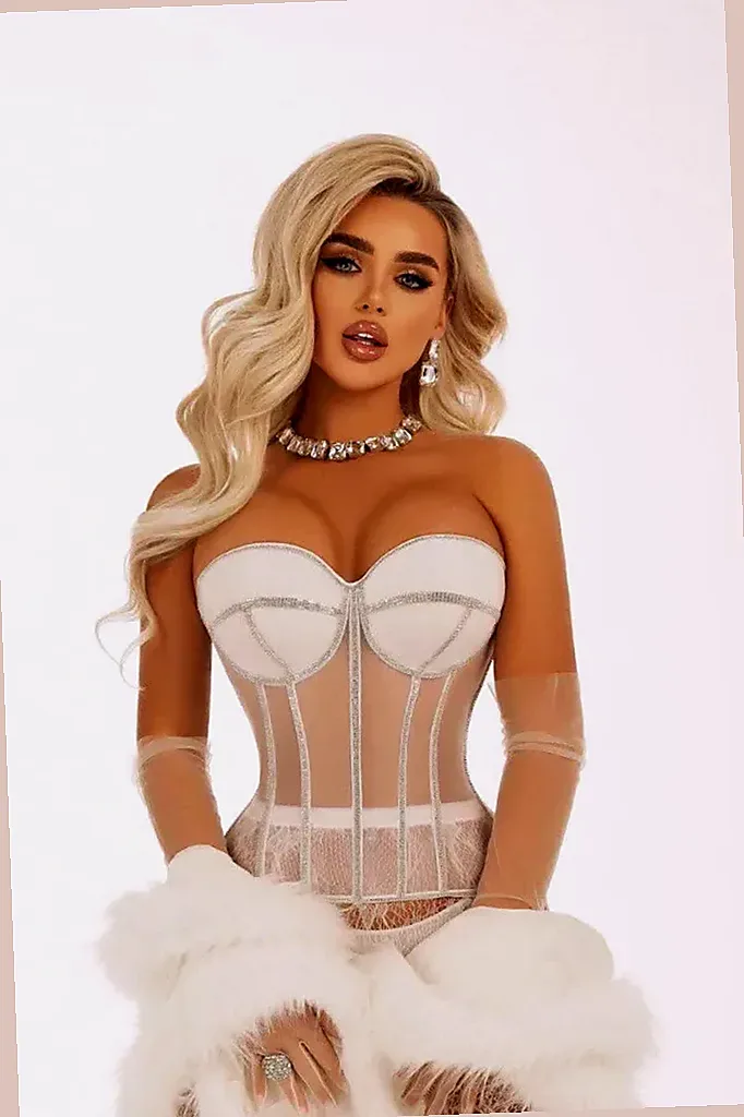 Izabella - Muğla Escort (Eskort) | Dalaman Escort (Eskort) | Izabella | Randevu | Elite Girls VIP